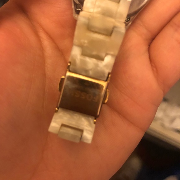 FOSSIL WATCH - Picture 2 of 4